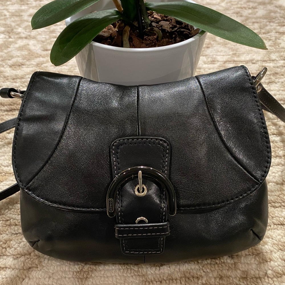 Coach Soho Black Leather Crossbody – Y2K Era – Very Good Condition